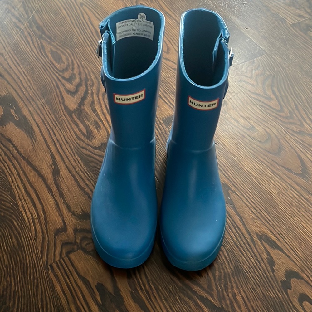 EUC- Hunter Rain Boots 1US Unisex